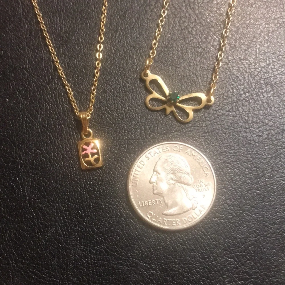 2 mixed necklaces flower ๐ธ and butterfly ๐ฆ - Picture 4 of 8